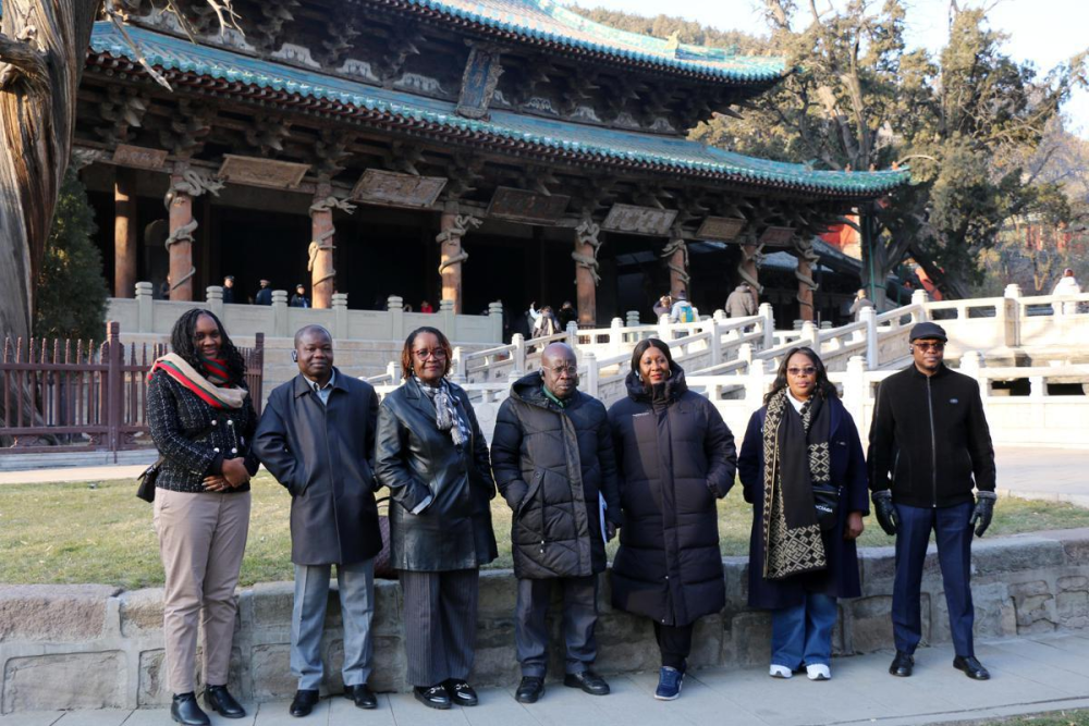 Ambassadors promote China-Africa cooperation at lecture tour in Shanxi